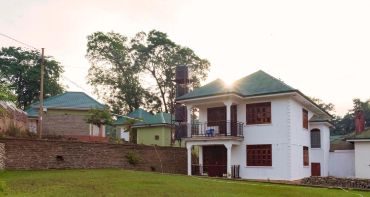 Tooro Fairway Hotel - Fort Portal